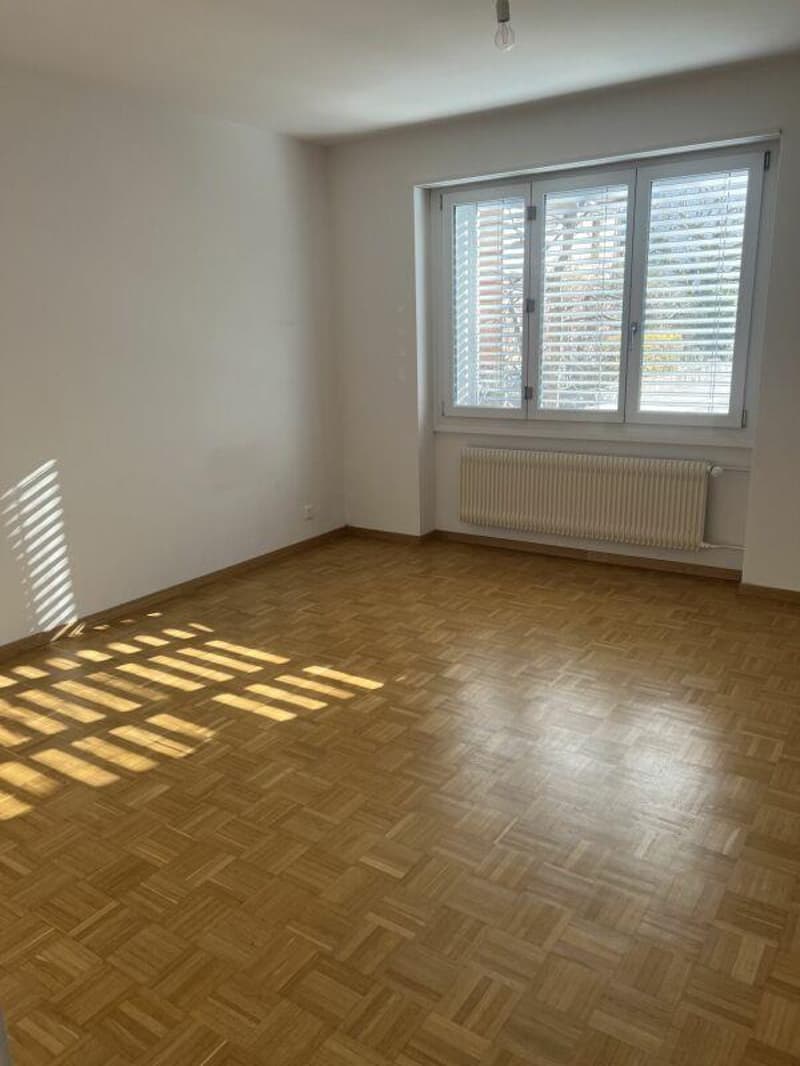 Moderne 2-Zimmerwohnung mit Balkon (4)