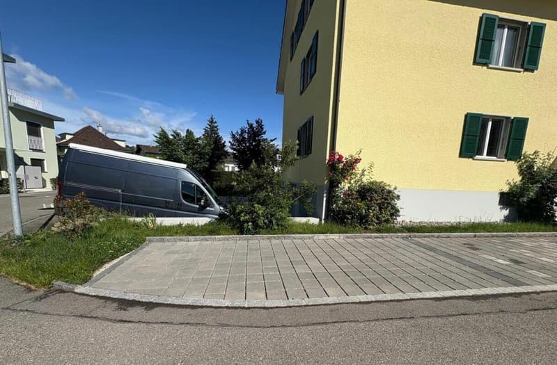 Aussenparkplatz in Gümligen (2)
