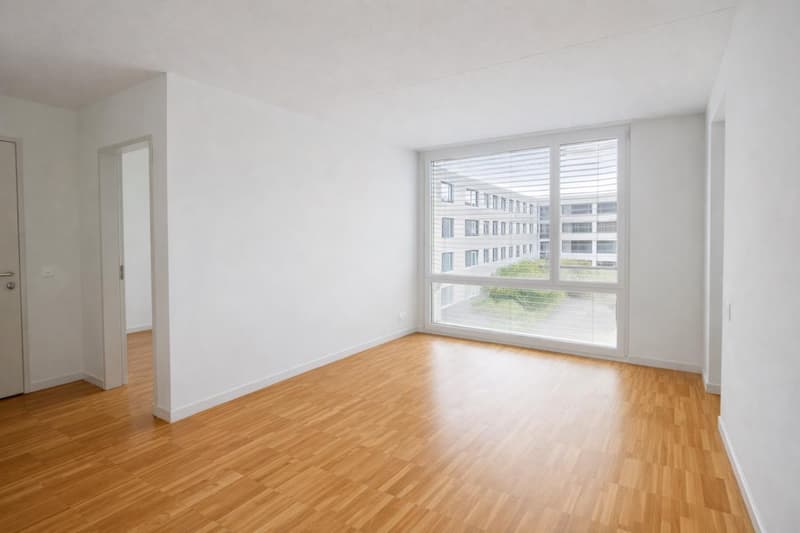 Lichtdurchflutete wunderschöne 3.5-Zimmerwohnung (4)