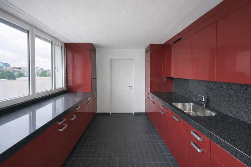 Lichtdurchflutete wunderschöne 3.5-Zimmerwohnung (2)