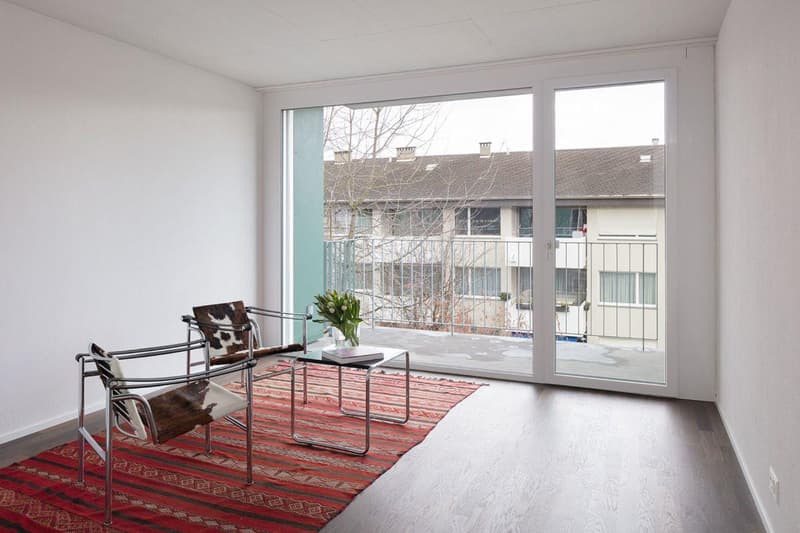 Zimmer mit Aussicht auf Balkon