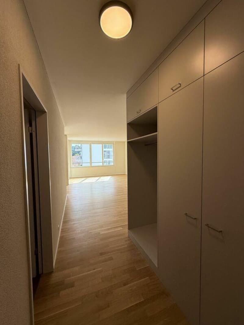 Helle 2.5 Zimmerwohnung in Burgdorf zu vermieten (3)