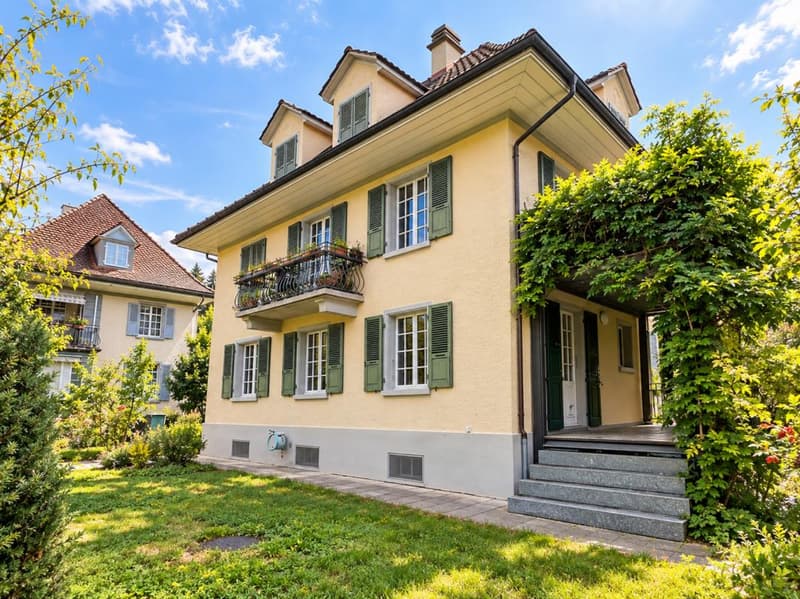 Charmante 3.5-Zimmerwohnung mit Balkon und Gartennutzung in Thun (2)