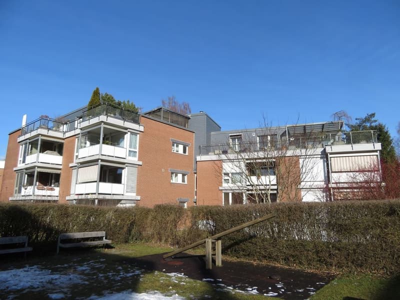 Grosszügige 4.5-Zimmerwohnung an ruhiger und sonniger Lage (12)