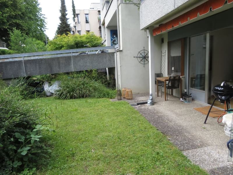 Helle 2-Zimmerwohnung mit Gartensitzplatz im Weissenbühl (8)