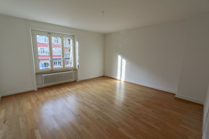 Helle 3-Zimmer-Wohnung mit Balkon an der Monbijoustrasse in Bern (7)