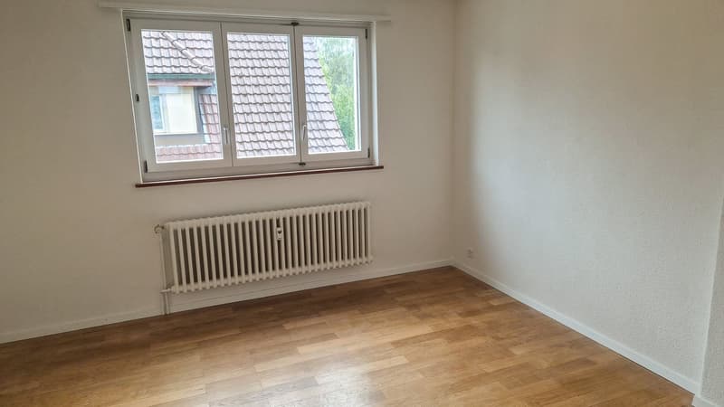 sonnige 2-Zimmer-Wohnung in Bern - Bümpliz (3)