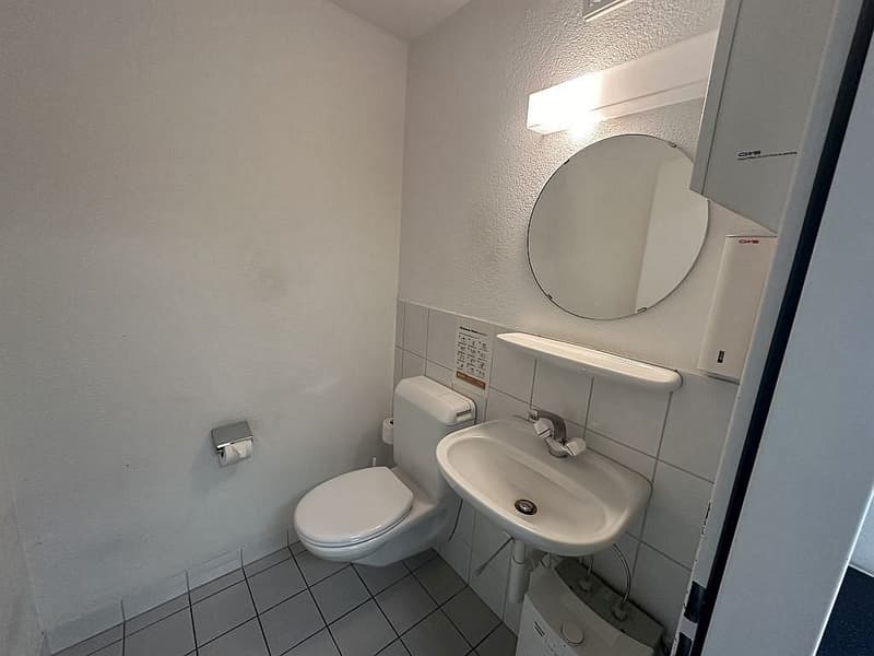 Gewerberaum / Büro, Parterre (11)