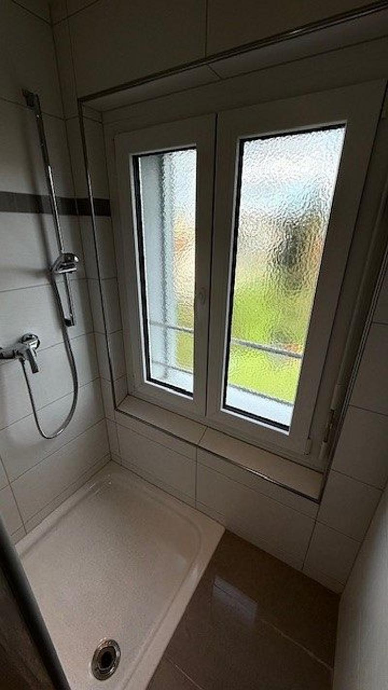 Charmante 2-Zimmerwohnung - im Zentrum von Biel/Bienne (8)