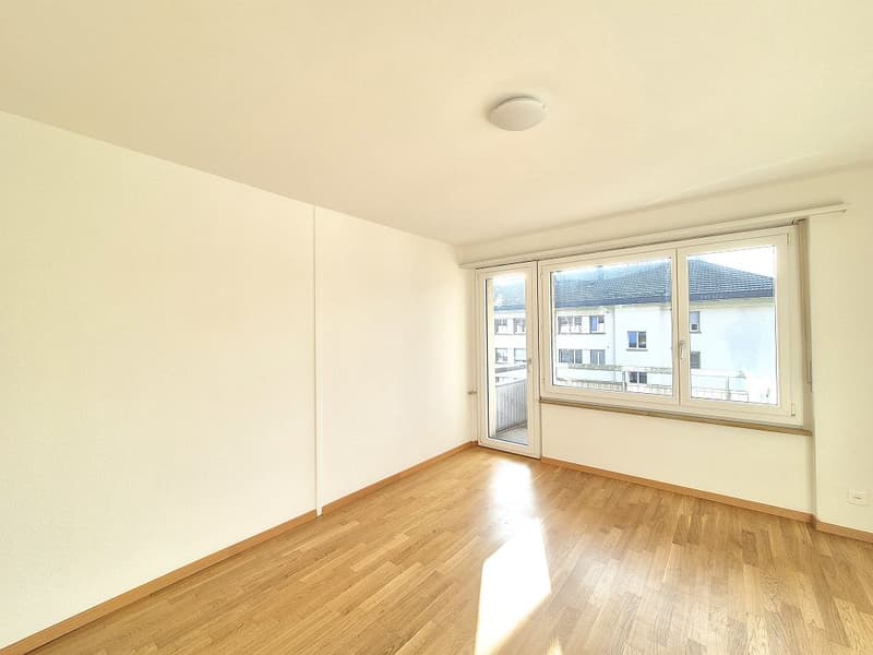4-ZImmerwohnung, 4. Stock rechts (3)