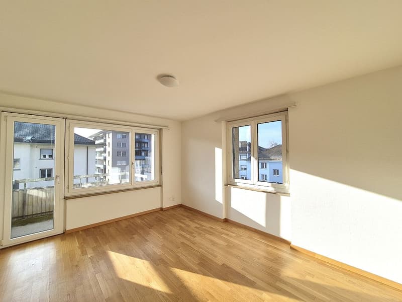 4-ZImmerwohnung, 4. Stock rechts (2)