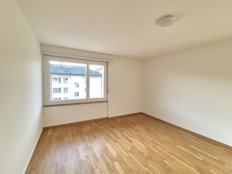 4-ZImmerwohnung, 4. Stock rechts (4)
