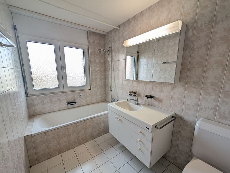 4 1/2-Zimmerwohnung, Parterre links (2)