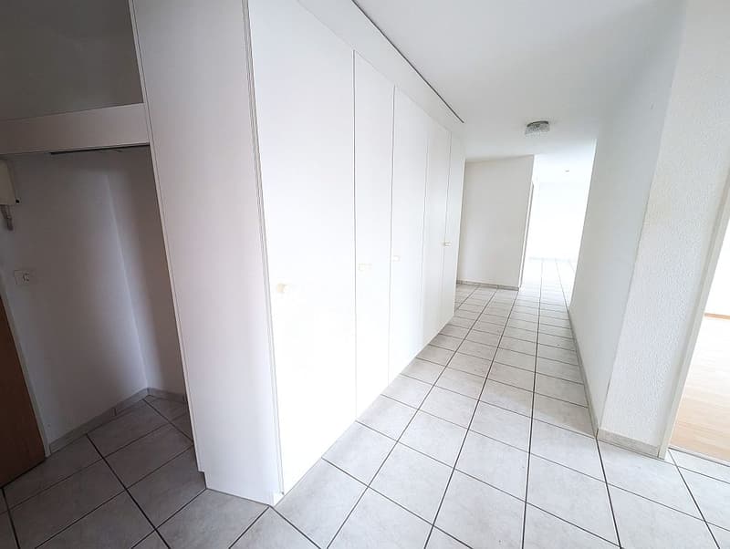 4 1/2-Zimmerwohnung, Parterre links (3)