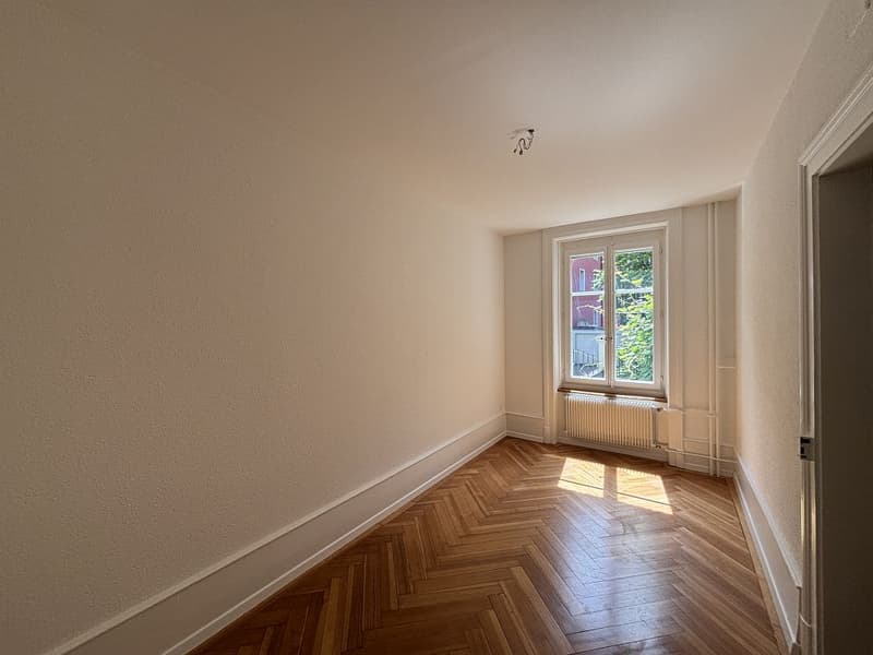 2-Zimmerwohnung, Parterre - aufgrund Stiftungszweck werden nur AHV- oder IV-Bezüger berücksichtigt (5)