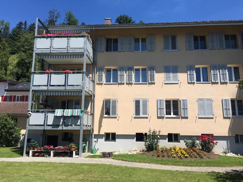4-Zimmerwohnung, Parterre links (1)