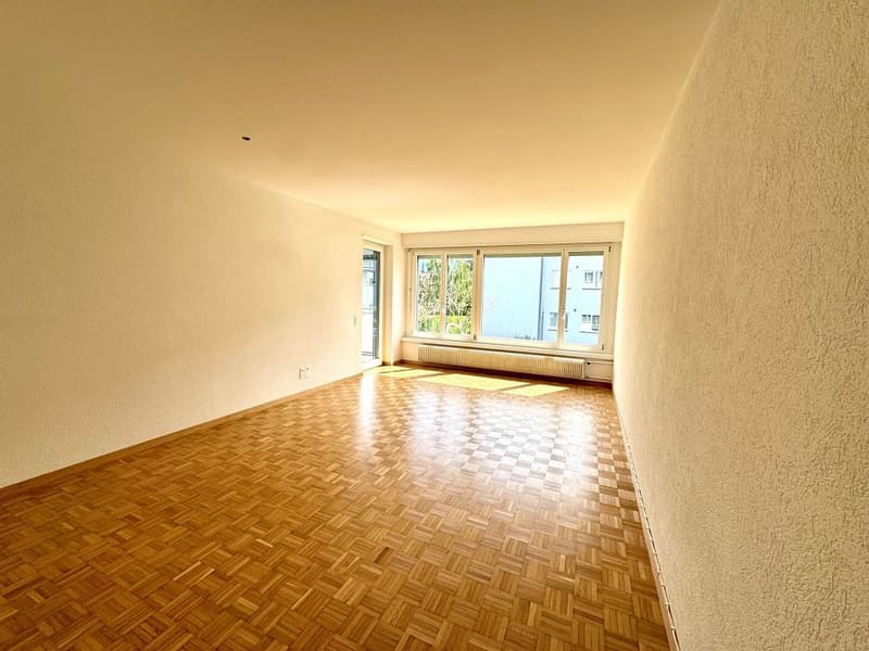 3 1/2-Zimmerwohnung, Parterre links (5)