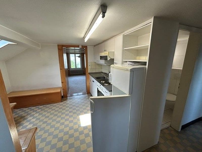 2. Stock, 3 1/2 Zimmerwohnung (2)