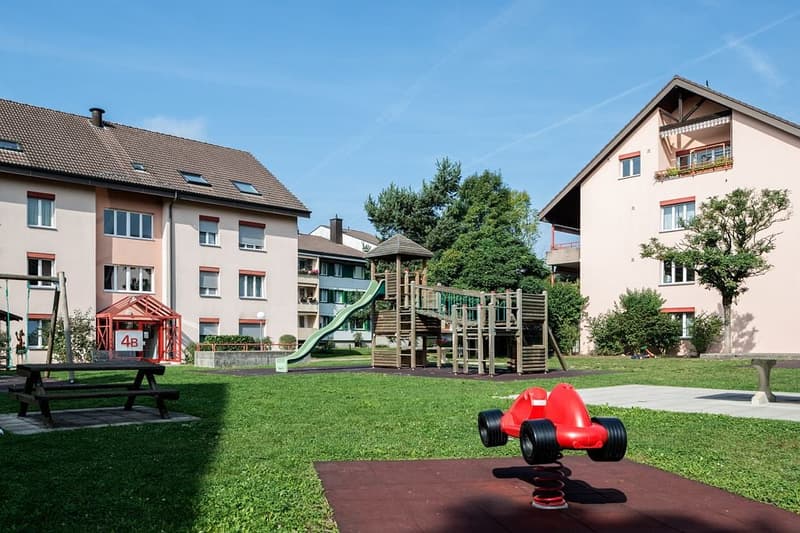 Grosszügige 4.5-Zimmerwohnung im Dachgeschoss mit Balkon (9)