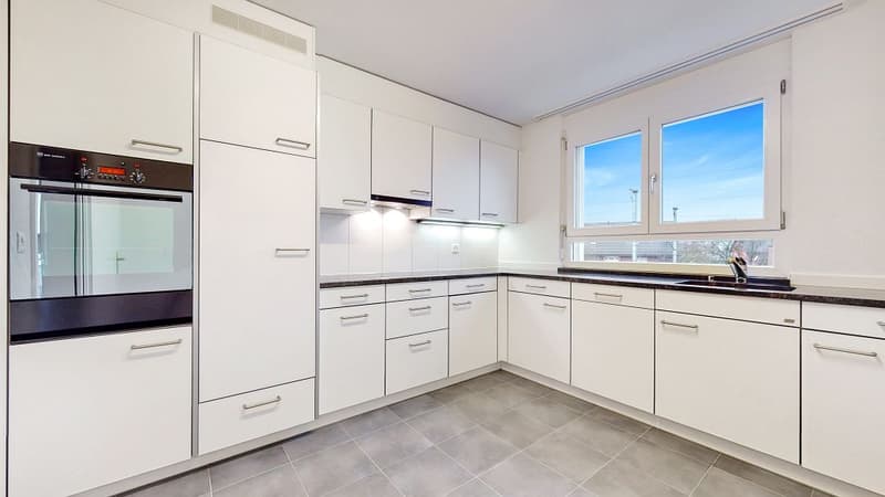 4 1/2-Zimmerwohnung, 1. Stock rechts (3)