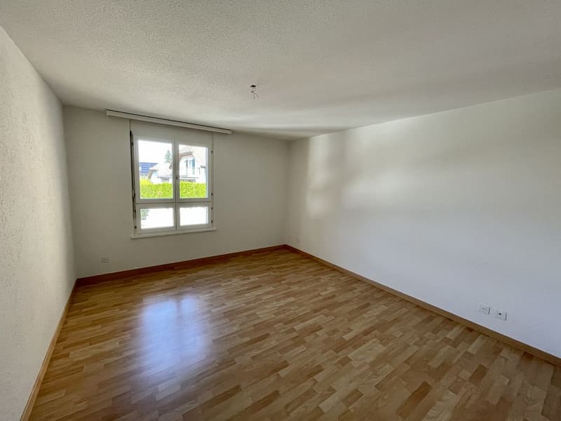 Grosse 3 1/2-Zimmerwohnung, 1. Stock links (6)