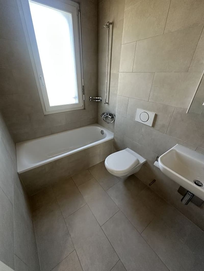 3.5-Zimmerwohnung, Parterre links (5)