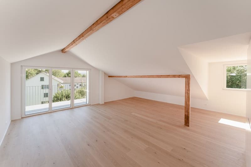 3 1/2-Zimmerwohnung im Dachstock links (6)
