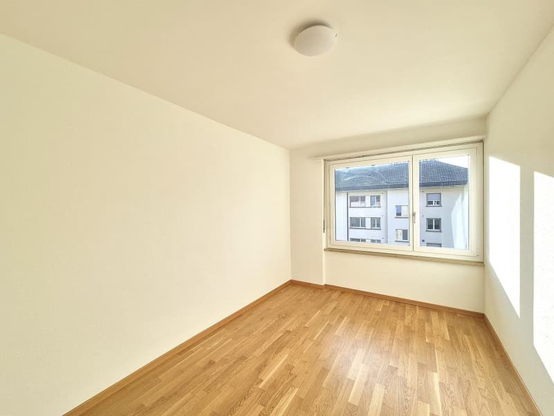 Totalsanierte 4-Zimmerwohnung, 2. Stock rechts (3)