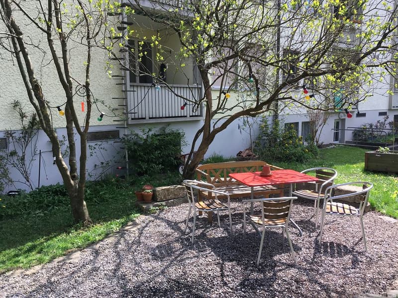 teilsaniertes Studio, Dachgeschoss (7)