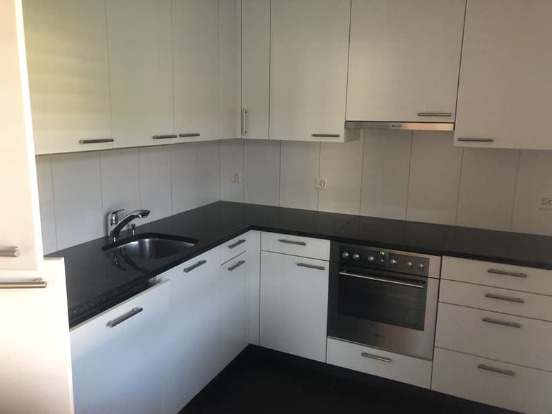 5 1/2-Zw Maisonette, 2. Stock links (3)
