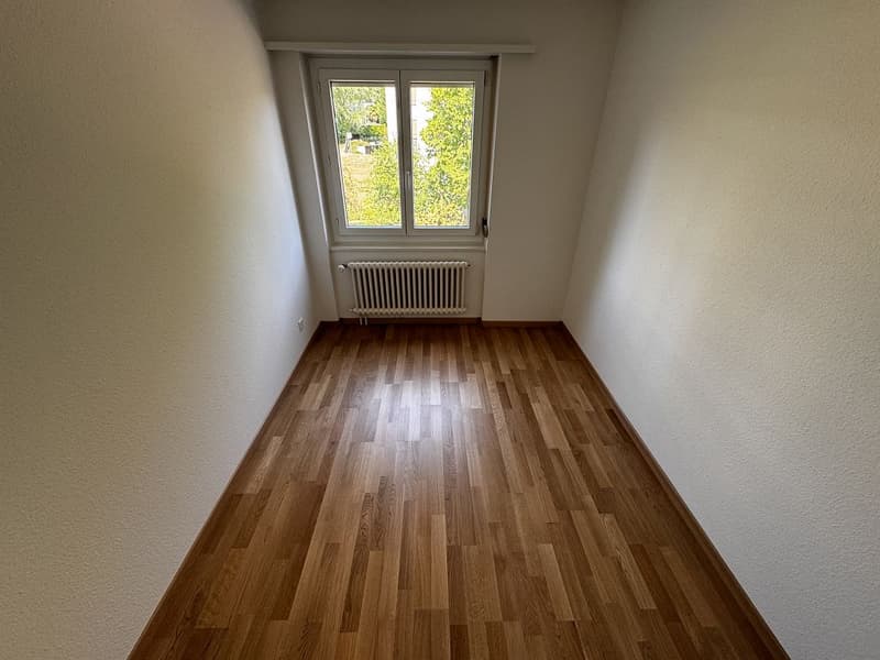 5 1/2 Zimmerwohnung, 2. Stock rechts (4)