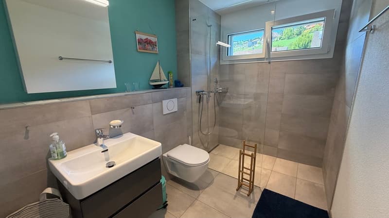 Moderne 3.5-Zimmer-Wohnung in Wattenwil (4)