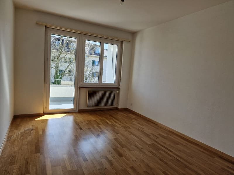 4-Zimmerwohnung, Parterre links (3)