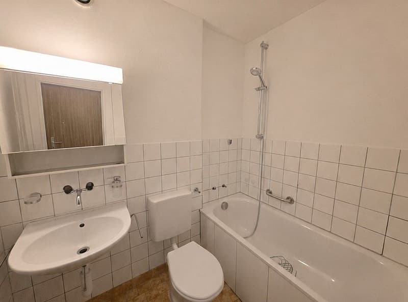 3-Zimmerwohnung, Parterre links (4)