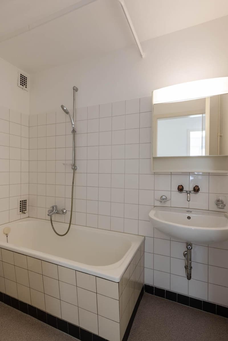 2-Zimmerwohnung, 2. Stock Mitte (6)