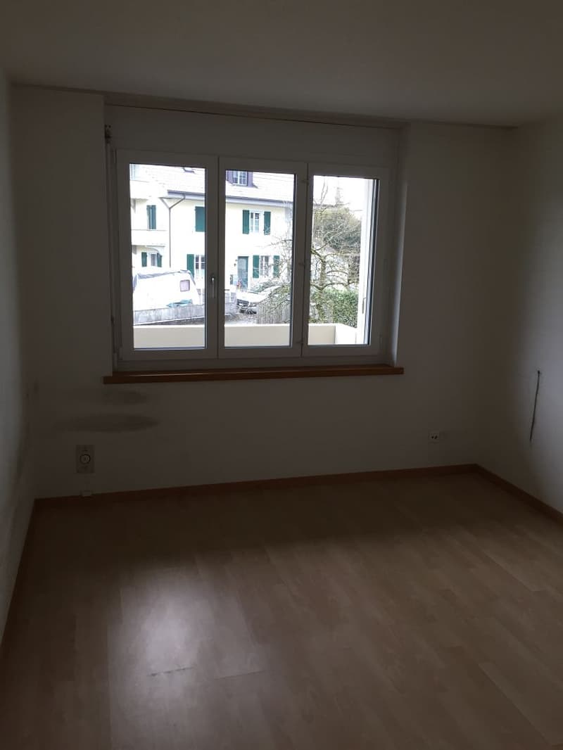 2 1/2-Zimmerwohnung, 1. Stock mitte (6)