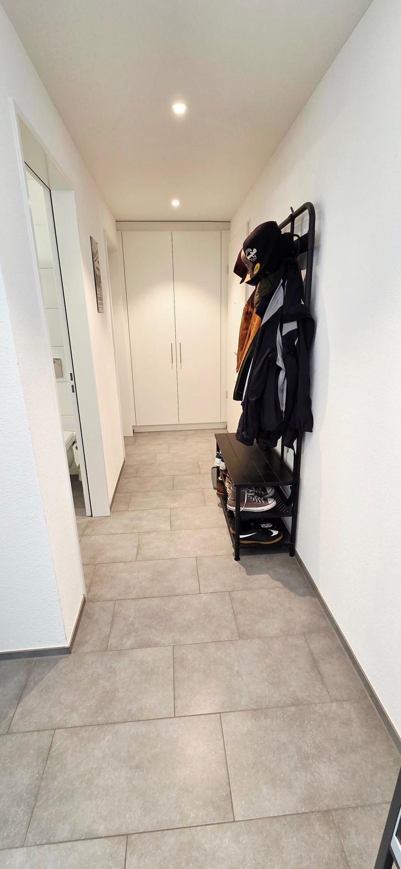 Moderne und grosszügige 2.5-Zimmer-Wohnung mit Balkon in Staffelbach (5)
