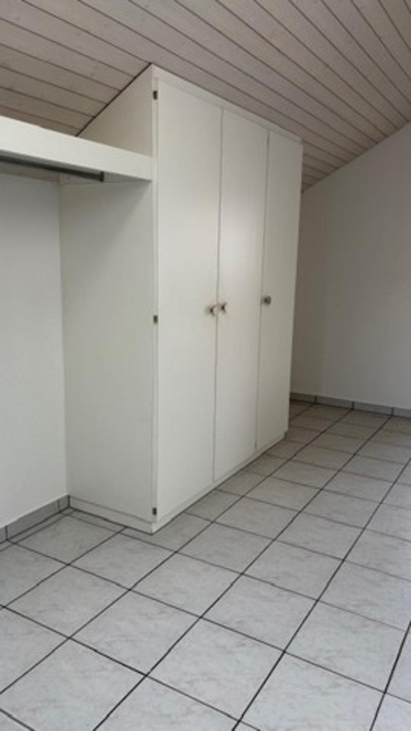 Helle 4.5-Zimmer-Wohnung mit Balkon und schöner Aussicht in Fischbach-Göslikon (6)