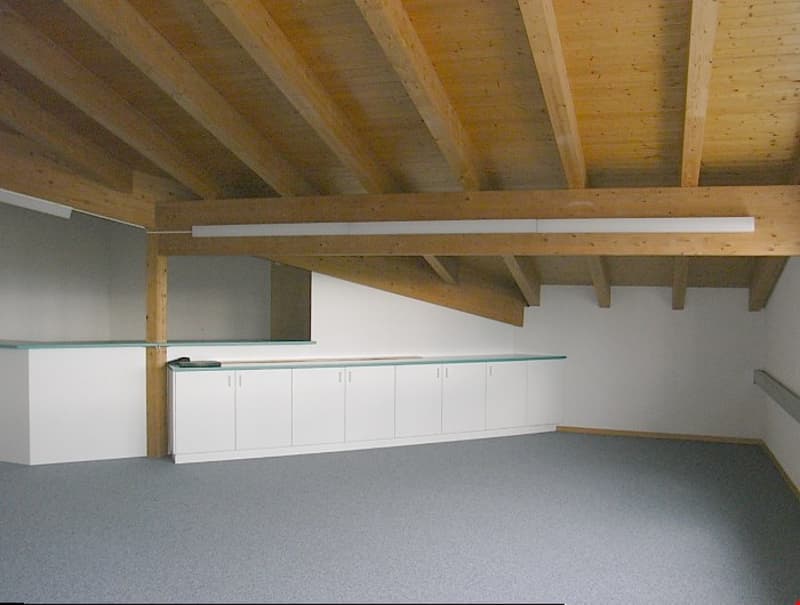 Büro 5O mit Korpus