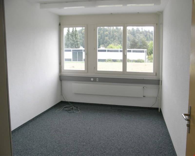 Büro EG, vermietet
