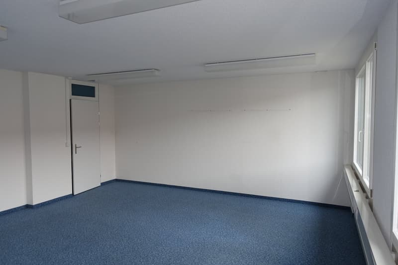 Günstiges Einzelbüro im 2. OG (5)