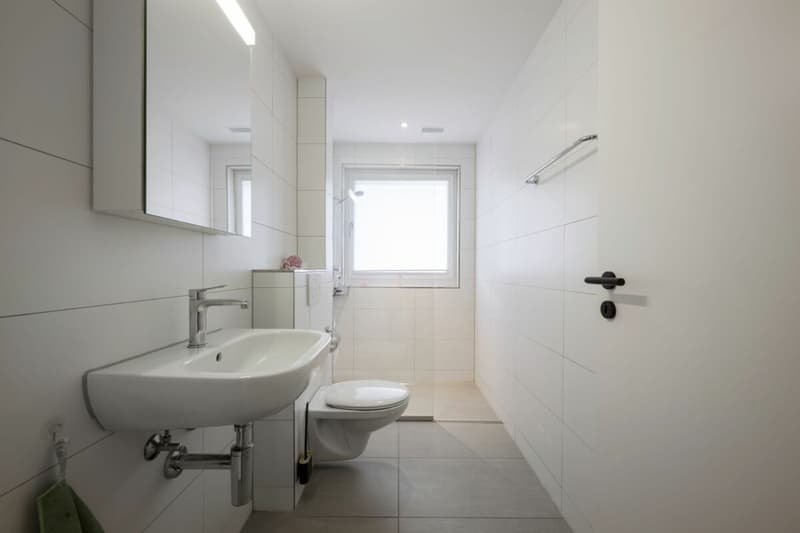 Moderne 3.5 Zimmer Wohnung mit grossem Balkon in Künten (7)