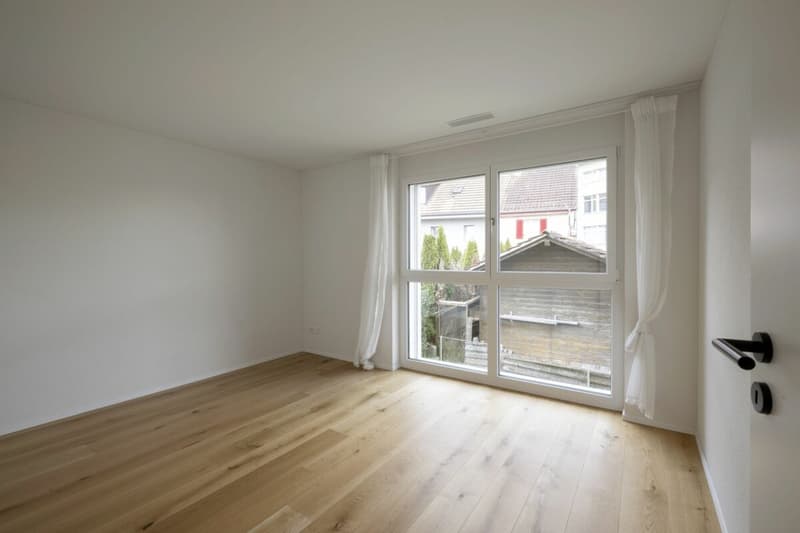Moderne 3.5 Zimmer Wohnung mit grossem Balkon in Künten (8)