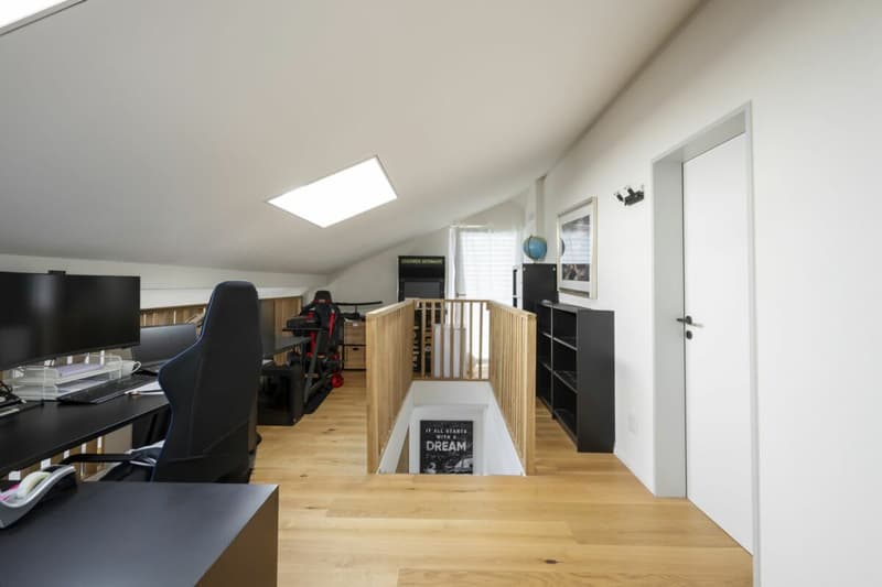 Moderne 5 Zimmer Maisonette Wohnung in Künten (7)