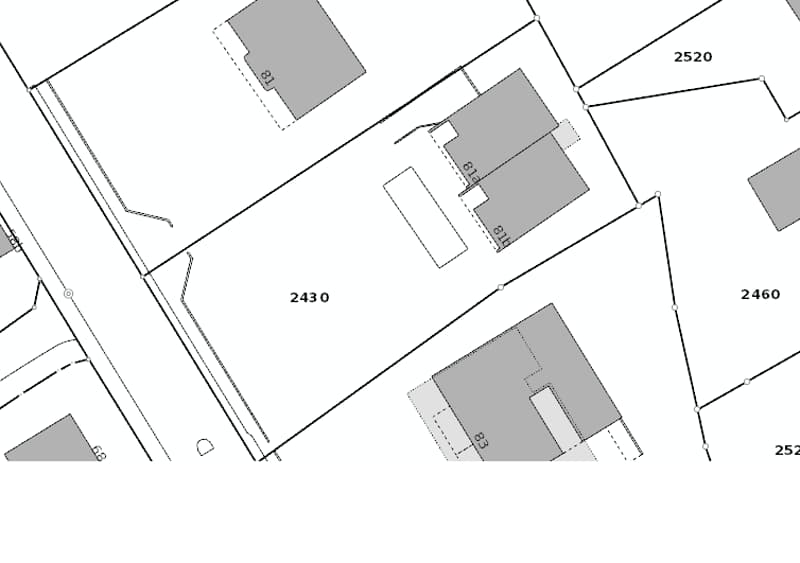 Modernes 6.5-Zimmerhaus (230qm) mit Pool und Parkanlage (29)