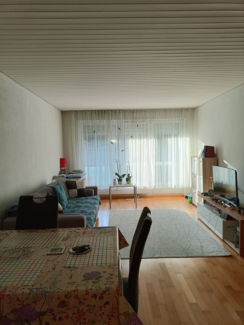 Helle 2-Zimmer-Wohnung mit Balkon in Bern-Bümpliz (1)