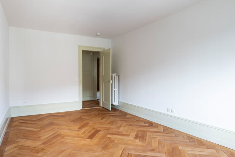 Helles 5-Zimmer-Büro im Altbau an der Gutenbergstrasse, Bern (3)