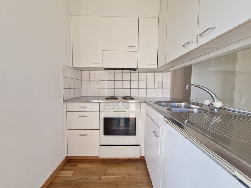 2-Zimmer Attikawohnung in Bümpliz (2)