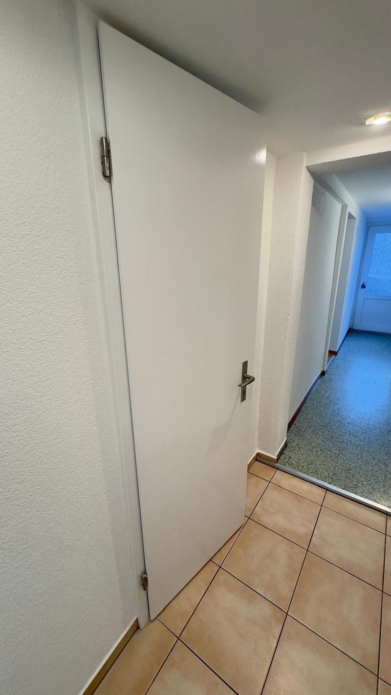helle 2 1/2 Zimmer Wohnung EG mit privater Terasse (9)