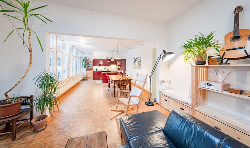 lichtdurchflutetes Loft im Erdgeschoss mit Sicht auf Innenhof (1)